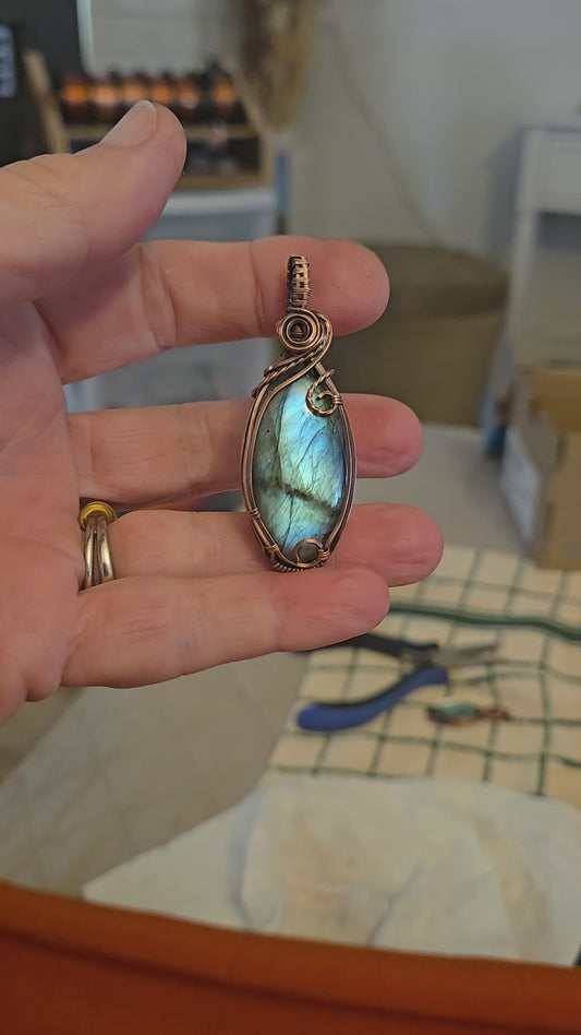 Labradorite in Antiqued Copper Wire