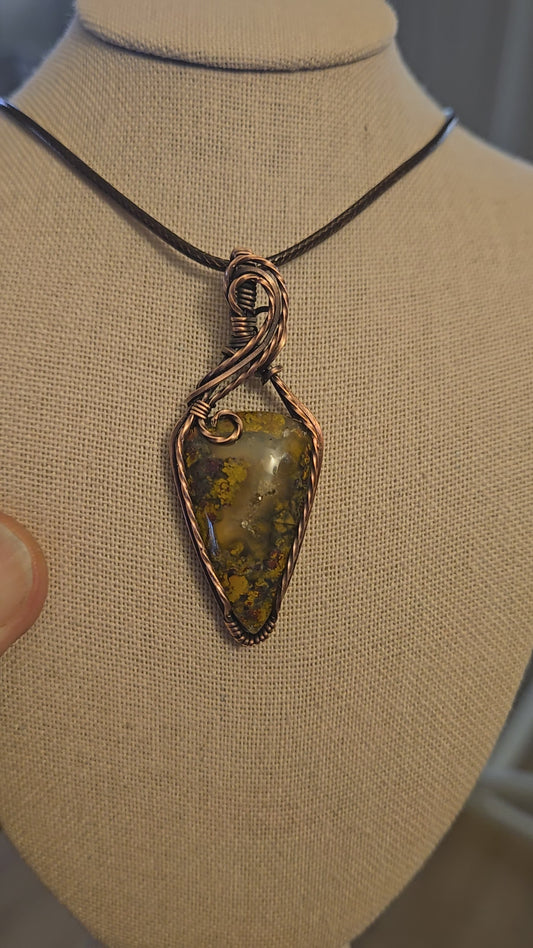 Moss Agate in Oxidized Copper Wire