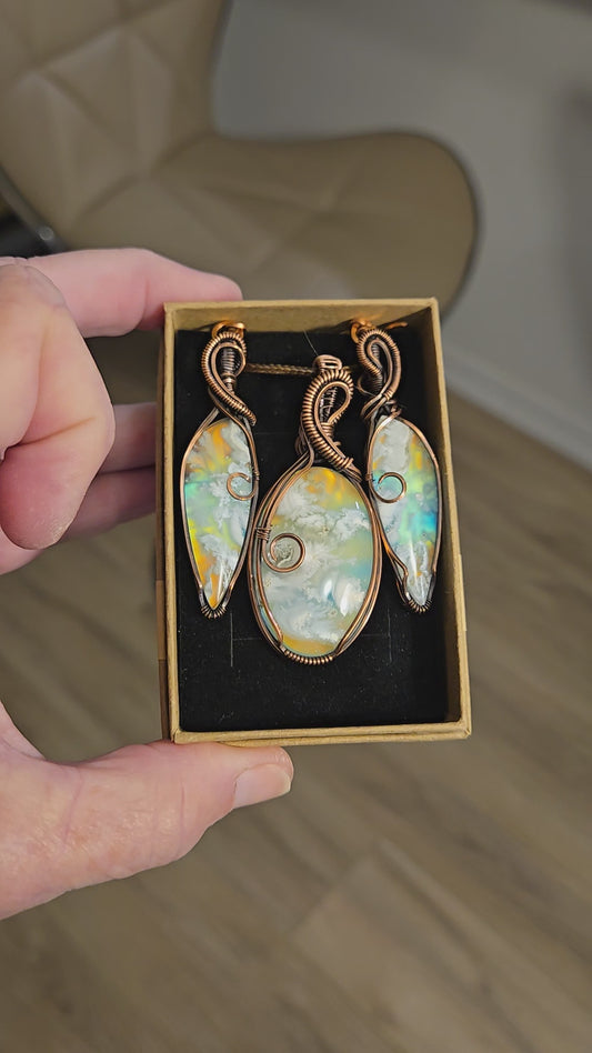 Plume Agate Doublet Set in Antiqued Copper Wire