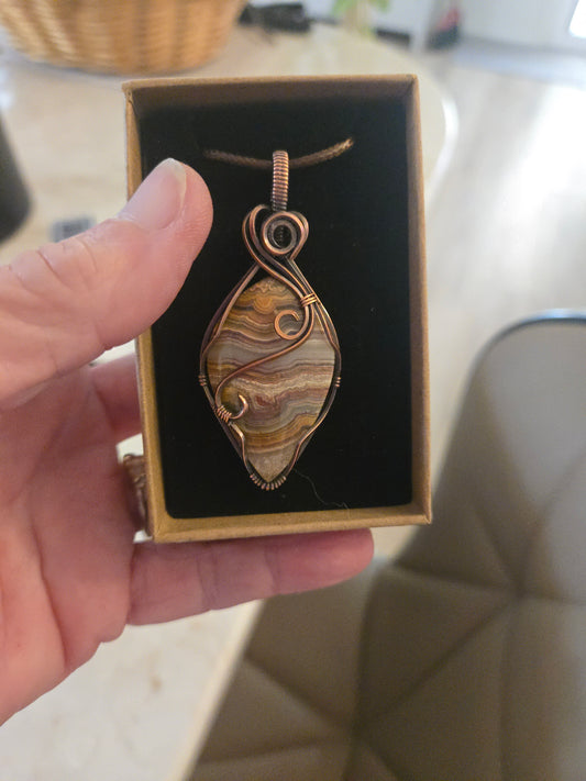 Crazy Lace Agate in Antiqued Copper Wire