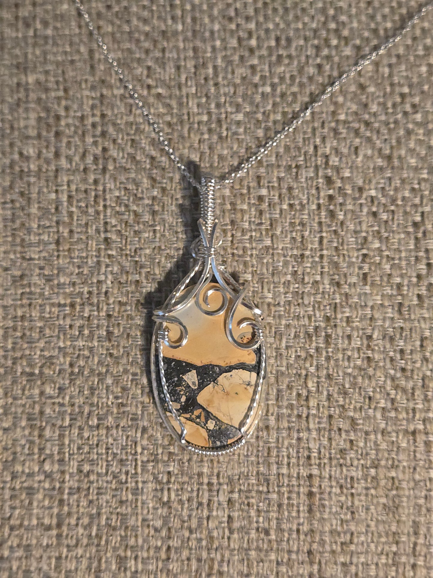 Maligano Jasper in Silver Plated Wire
