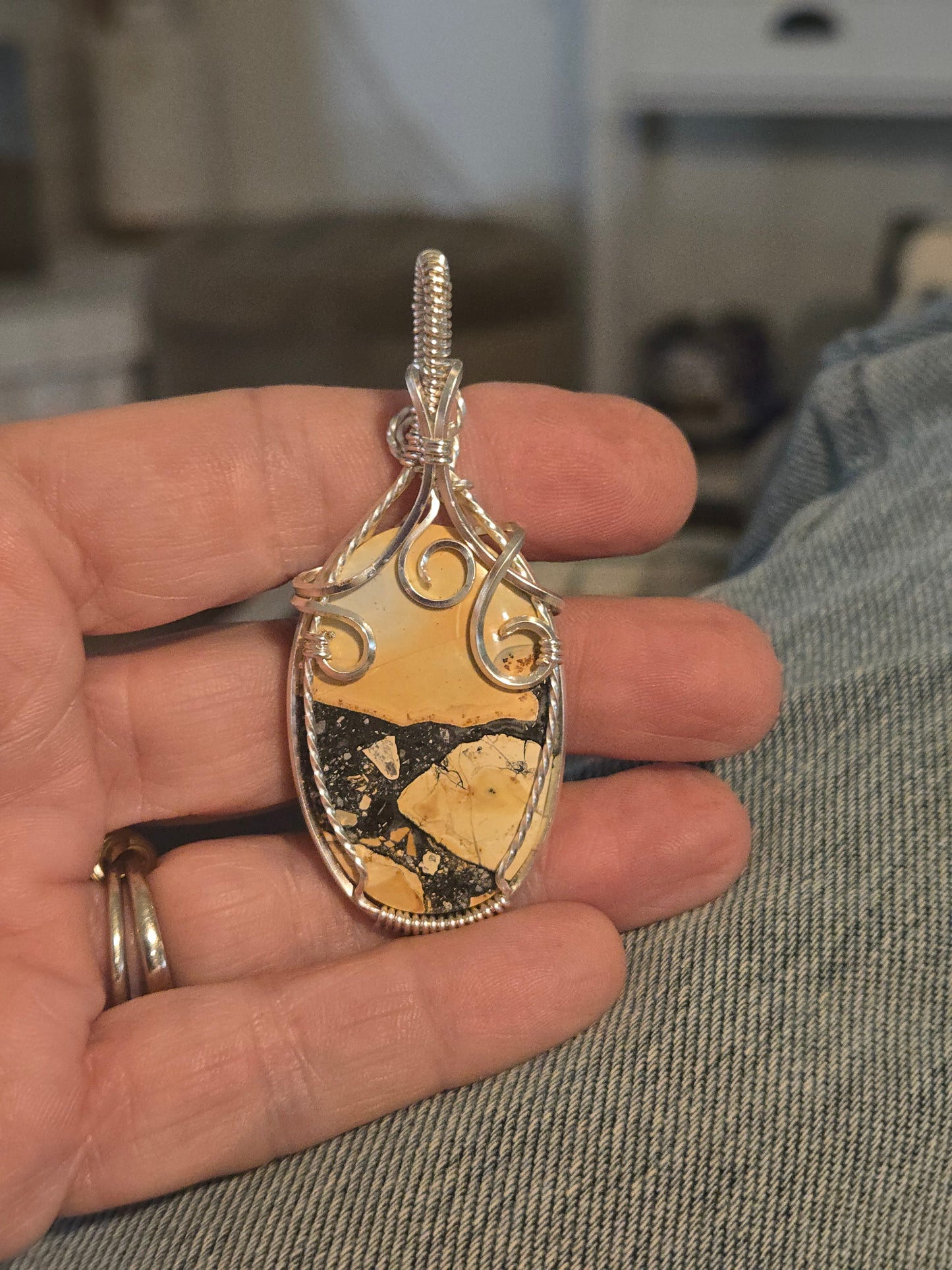 Maligano Jasper in Silver Plated Wire