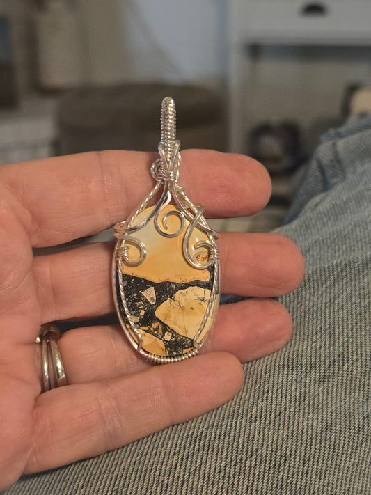 Maligano Jasper in Silver Plated Wire