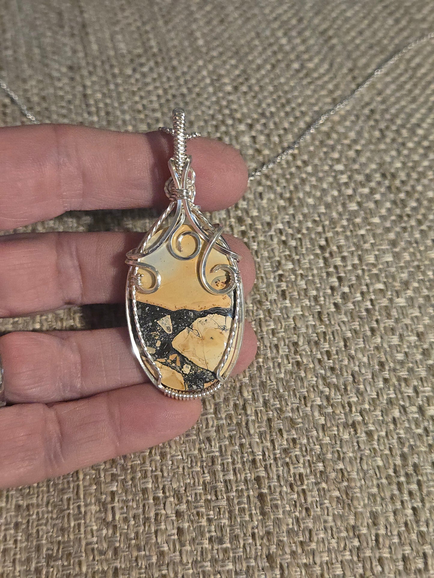 Maligano Jasper in Silver Plated Wire